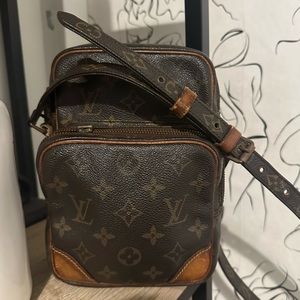 Vintage Louis Vuitton Amazon crossbody